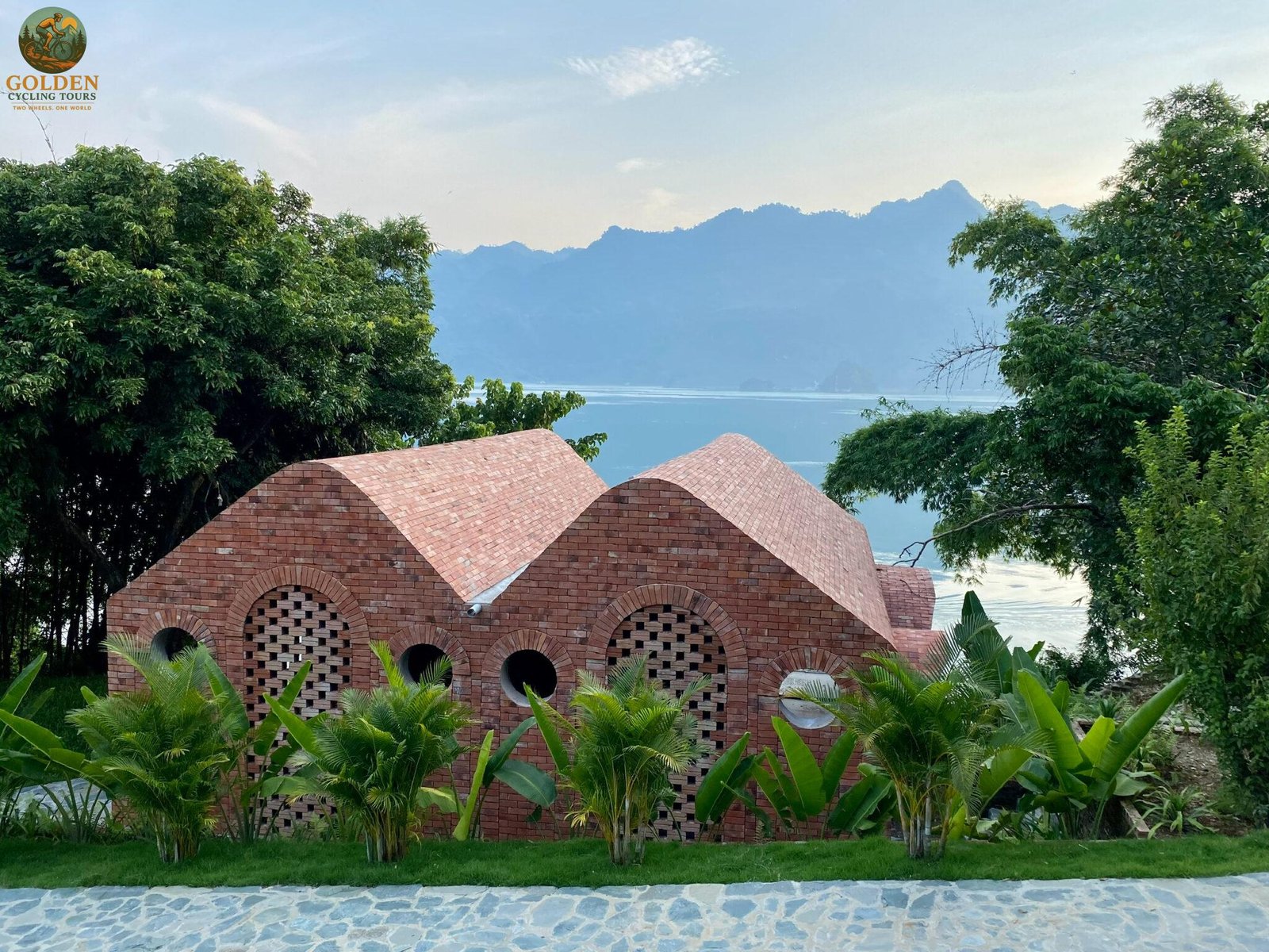 3-Day Long Coc & Da Bac Mountain Cycling Tour from Hanoi
